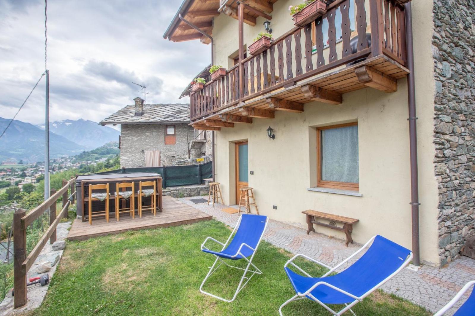 Apartment Casa Alpina - Sarre Aosta